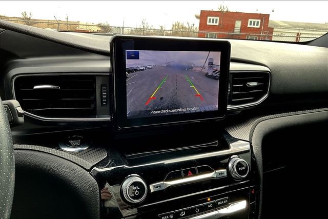 Used 2022 Ford Explorer ST image 14