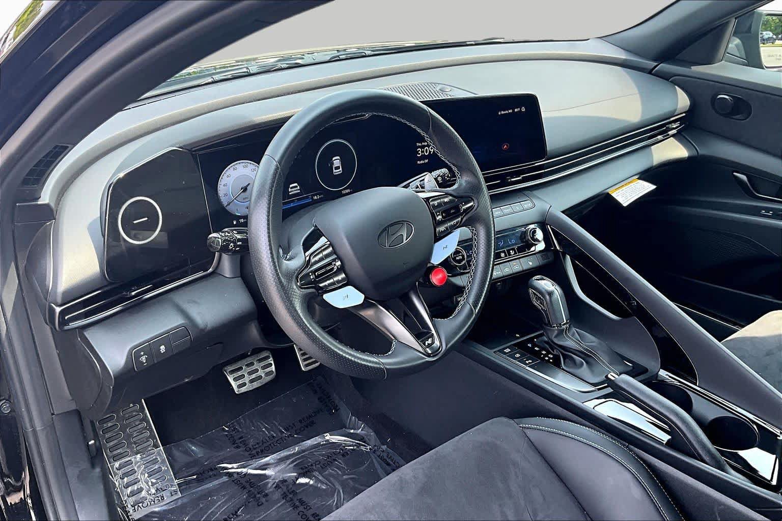 Used 2025 Hyundai Elantra N FWD image 18