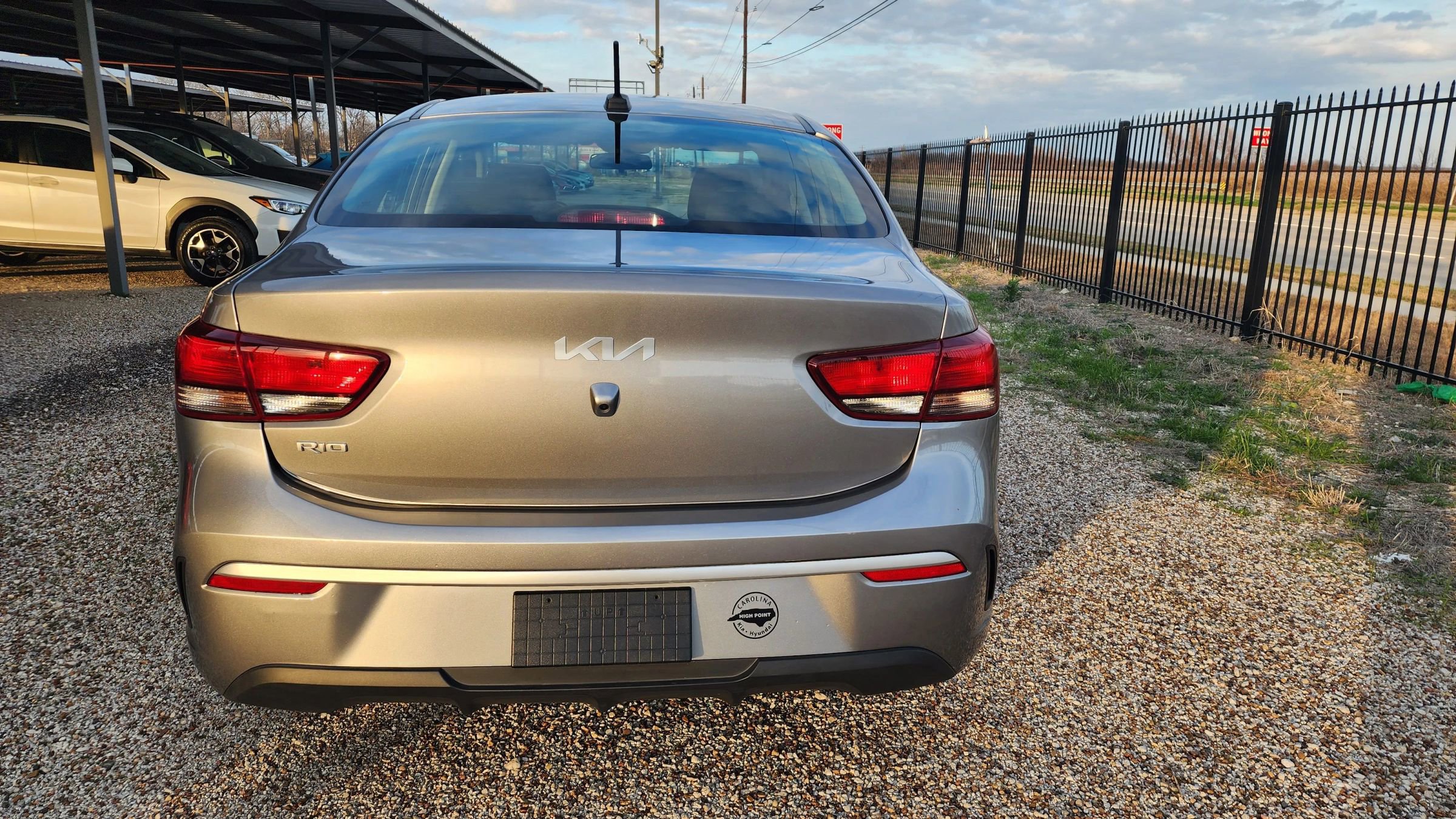 Used 2022 Kia Rio S image 9