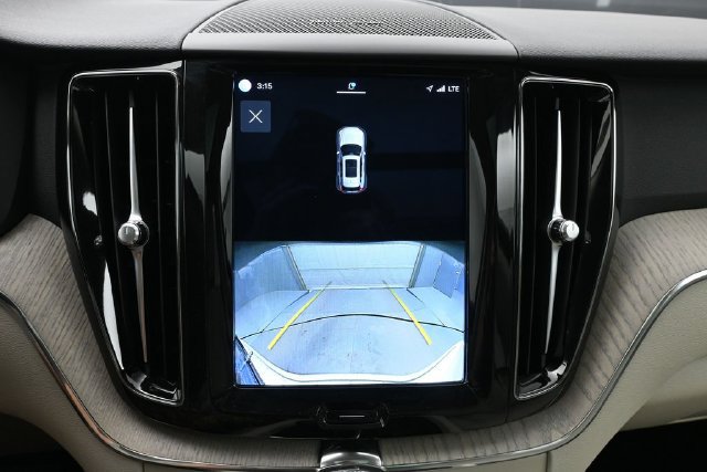 Used 2023 Volvo XC60 B5 Plus w/ Protection Package Premier FWD image 21