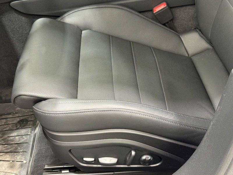 Certified 2026 Porsche Panamera 4 image 26