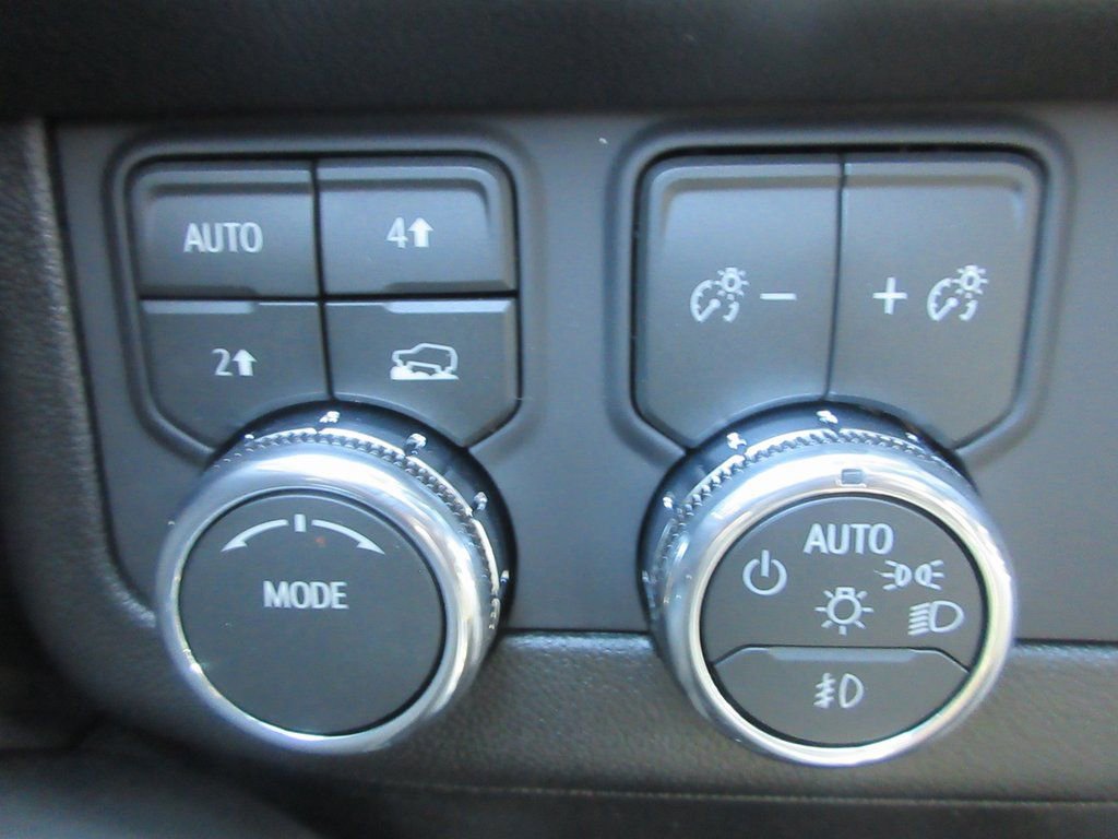 New 2026 GMC Yukon Denali w/ Sun & Power Step Package image 17