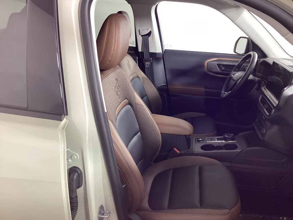 Used 2025 Ford Bronco Sport Outer Banks w/ Outer Banks Tech Package+ image 8