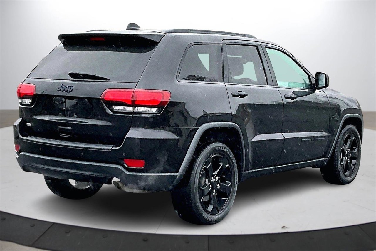 Certified 2020 Jeep Grand Cherokee Laredo image 9