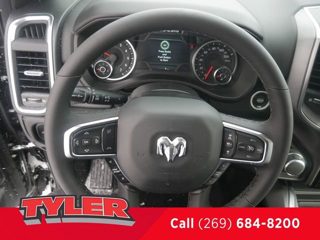 New 2026 RAM 1500 4x4 Crew Cab image 28