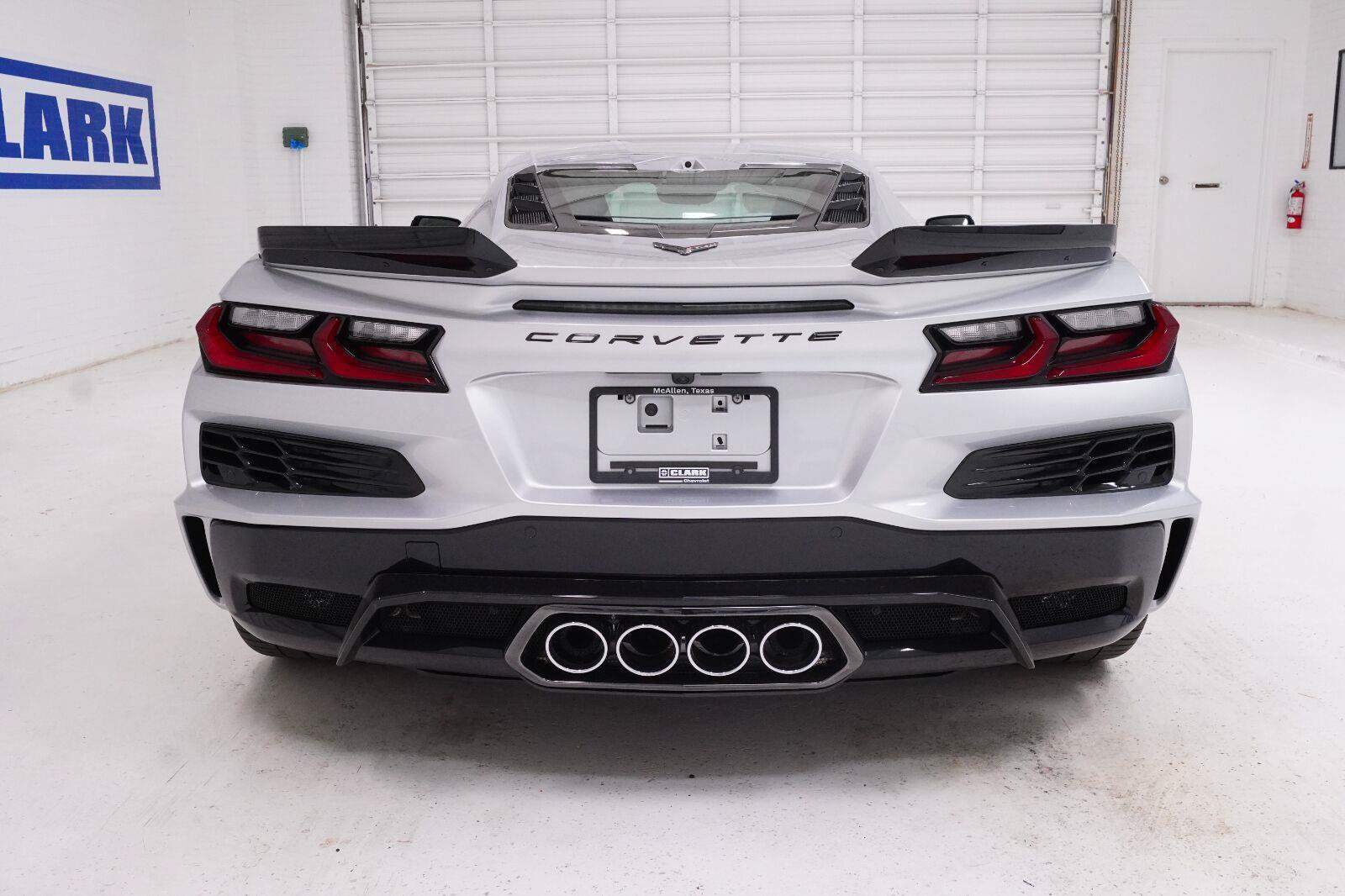 New 2027 Chevrolet Corvette Grand Sport w/ Z52 Sport Performance Package RWD image 34