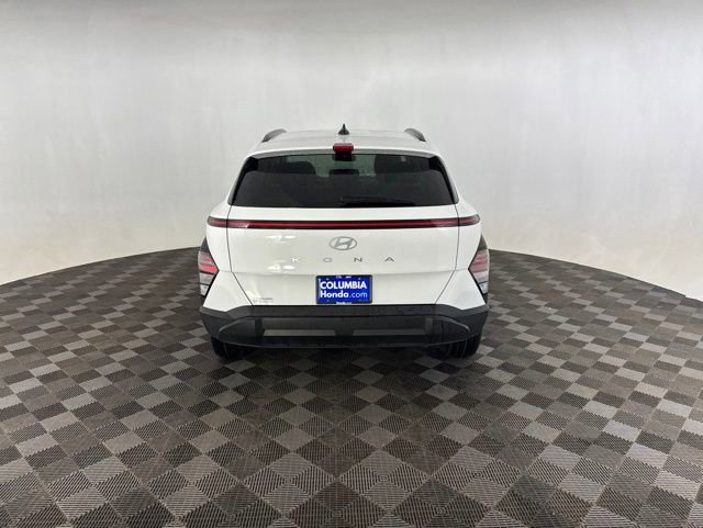 Used 2025 Hyundai Kona SEL FWD image 7