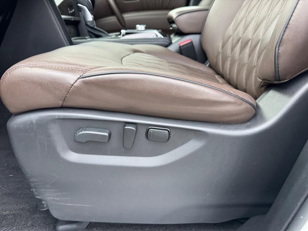 Used 2022 Nissan Armada Platinum w/ Captain's Chairs Package image 18