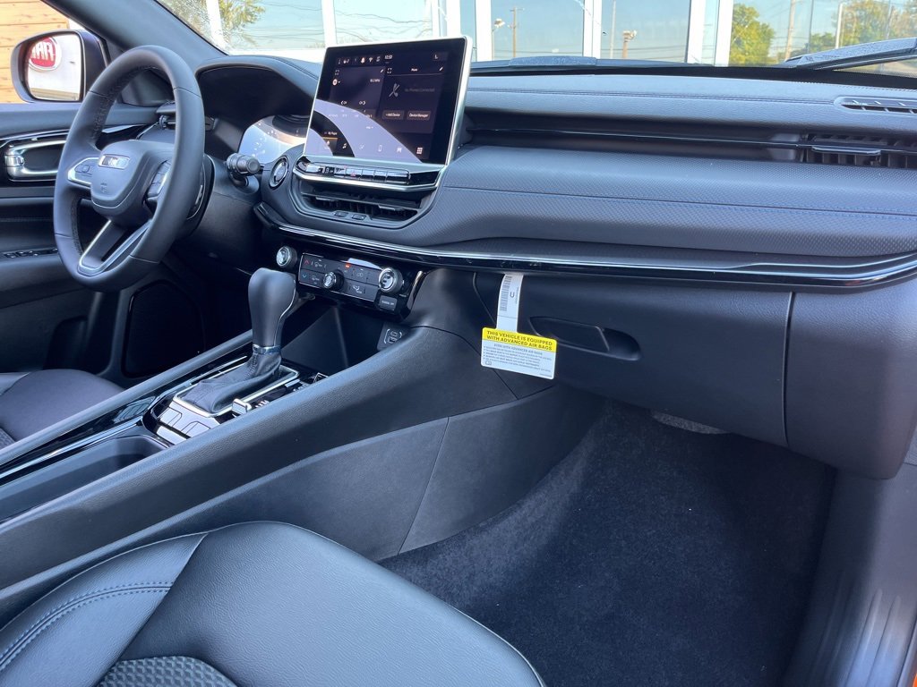 New 2026 Jeep Compass Latitude image 26