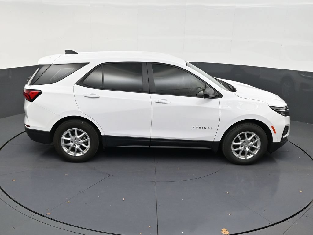 Used 2024 Chevrolet Equinox LS FWD image 14