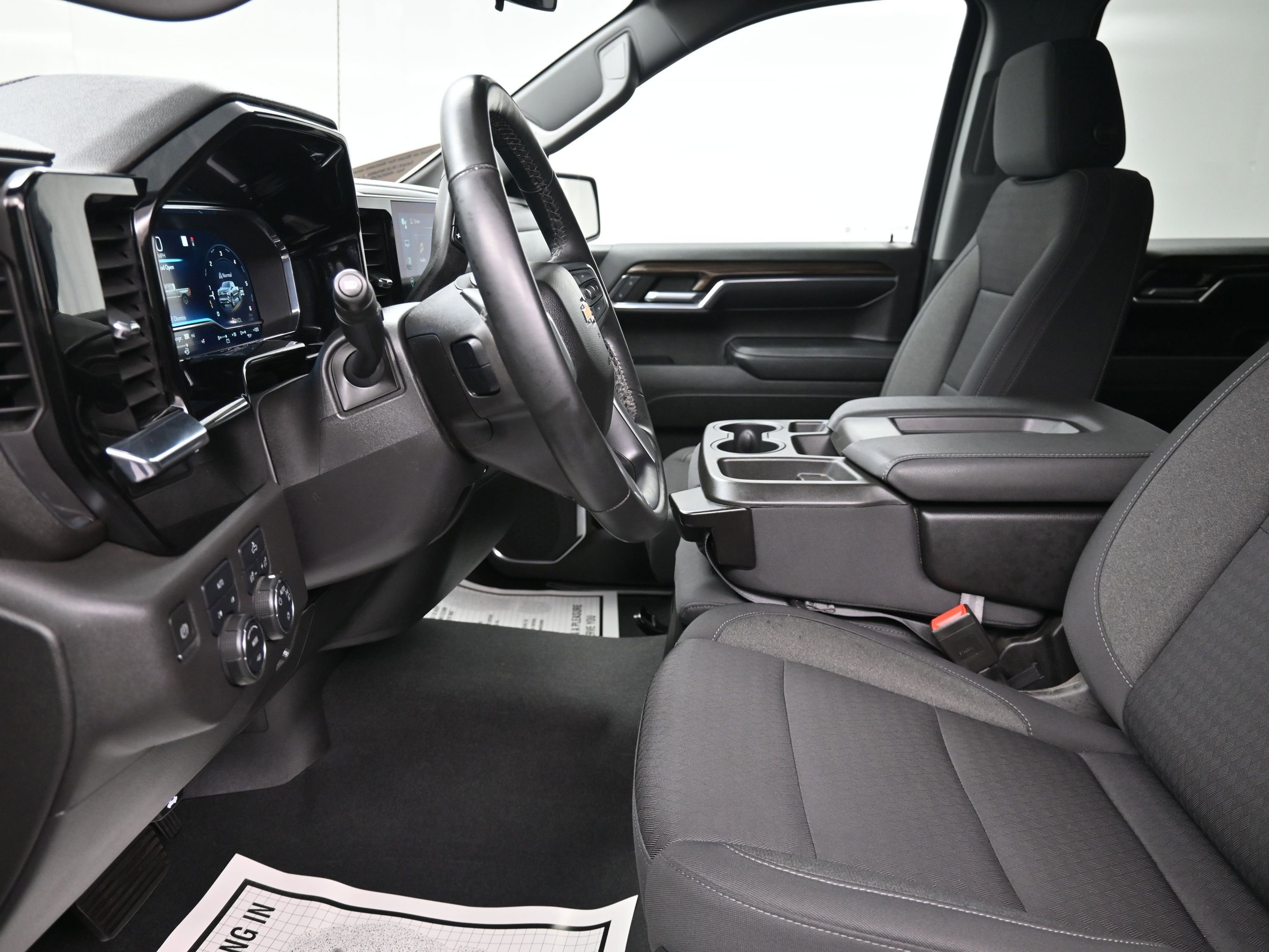 Used 2023 Chevrolet Silverado 1500 LT image 18