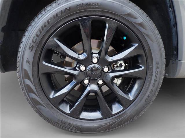 Used 2020 Jeep Grand Cherokee Altitude AWD/4WD image 7