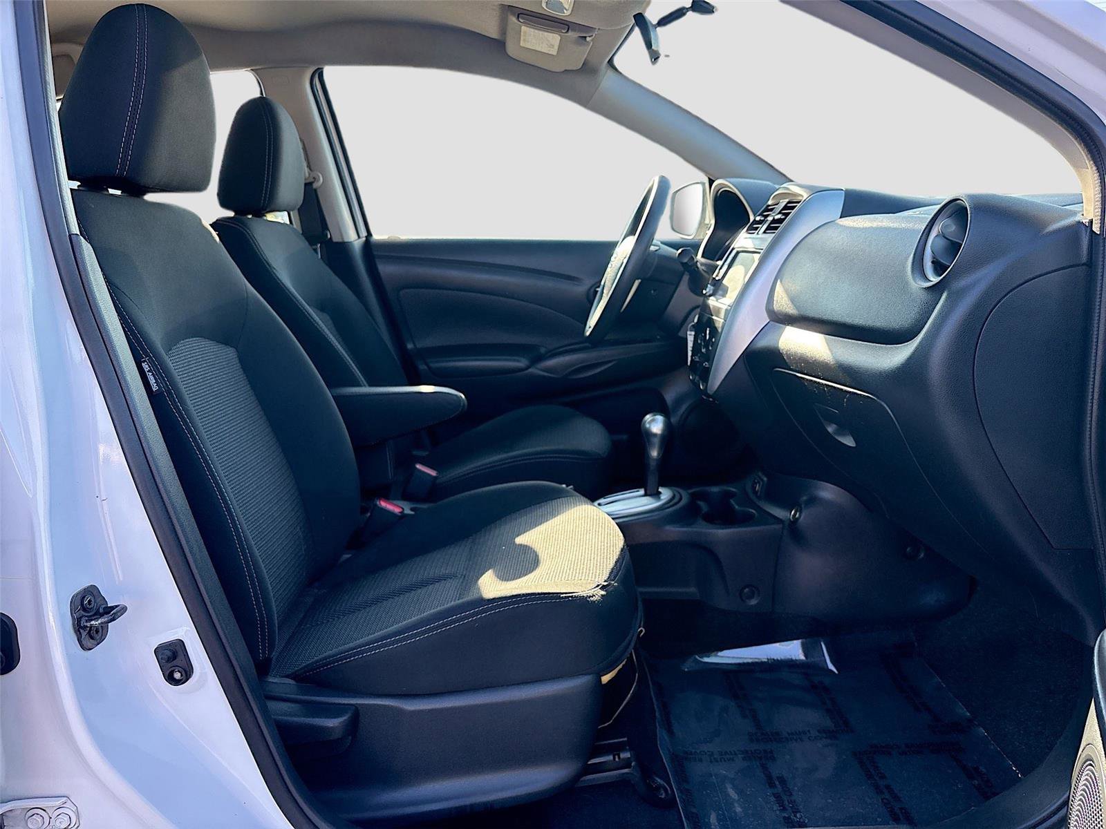 Used 2018 Nissan Versa SV image 27