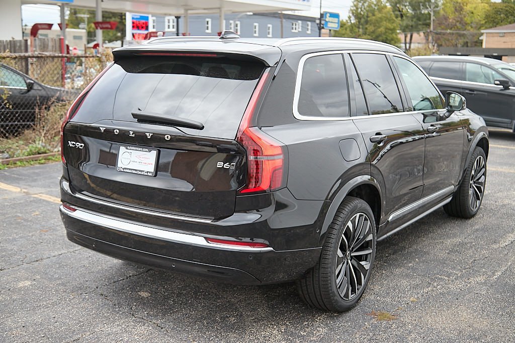 New 2026 Volvo XC90 B6 Plus w/ Protection Package Premier AWD/4WD image 9