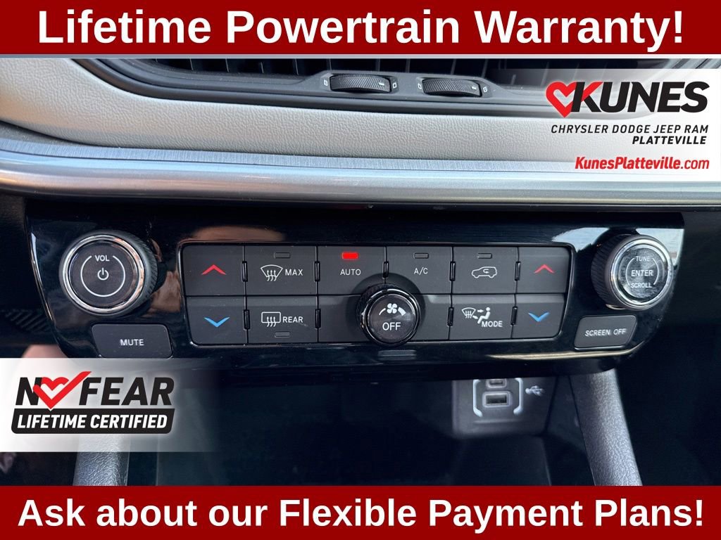 Used 2026 Jeep Compass Limited AWD/4WD image 18
