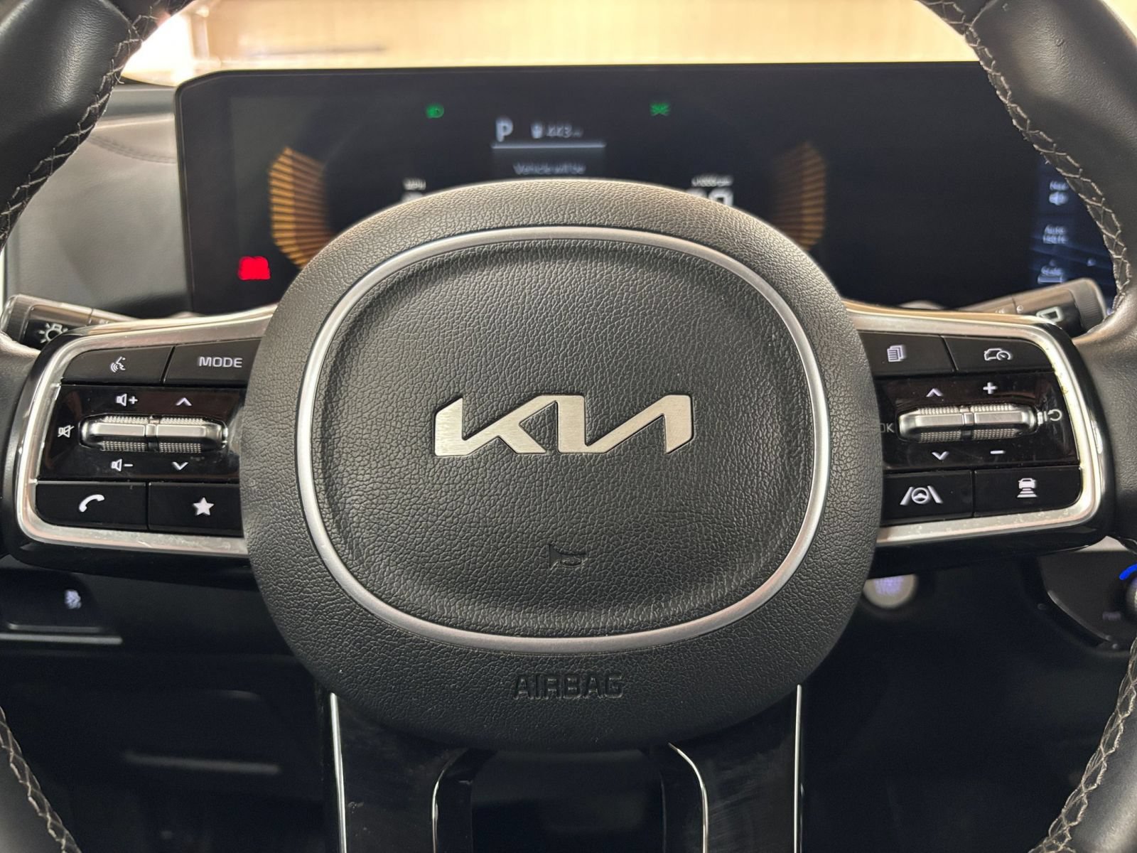 Used 2024 Kia Sorento S FWD image 30