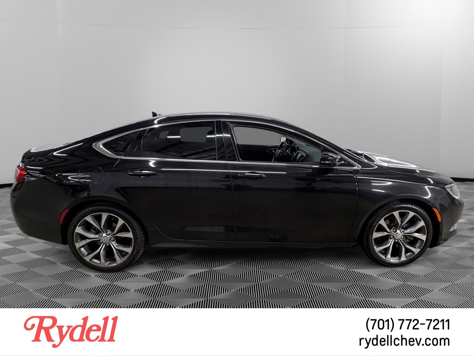 Used 2015 Chrysler 200 C w/ Navigation & Sound Group I AWD/4WD image 6