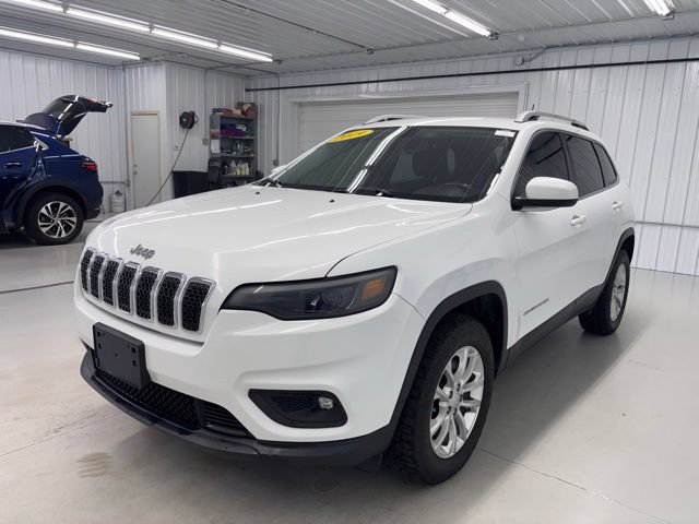 Used 2019 Jeep Cherokee Latitude w/ Comfort & Convenience Group AWD/4WD image 3