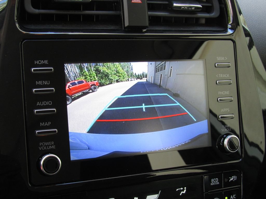 Certified 2020 Toyota Prius LE AWD/4WD image 29