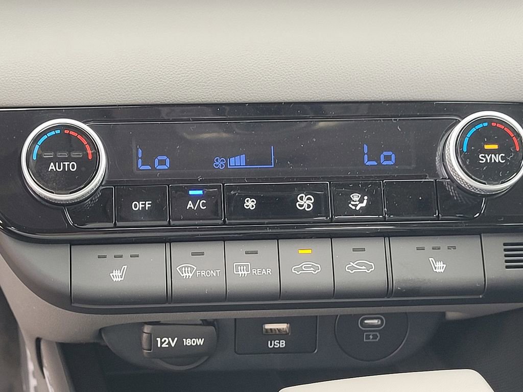 New 2026 Hyundai Elantra SEL Sport image 18