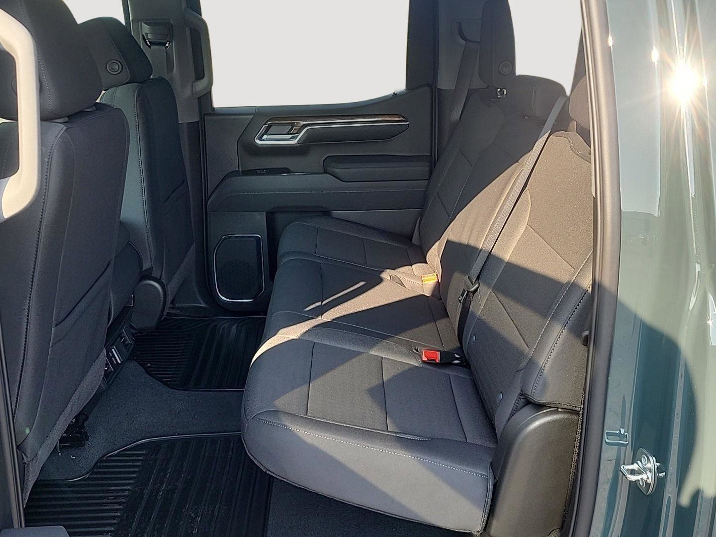 New 2025 Chevrolet Silverado 1500 LT image 18