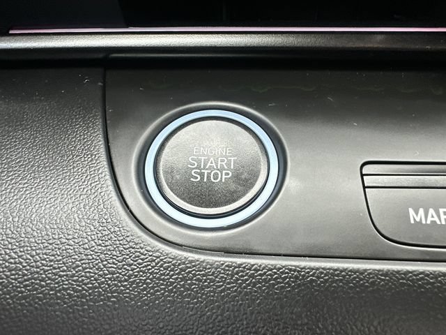 Used 2025 Hyundai Elantra N FWD image 32