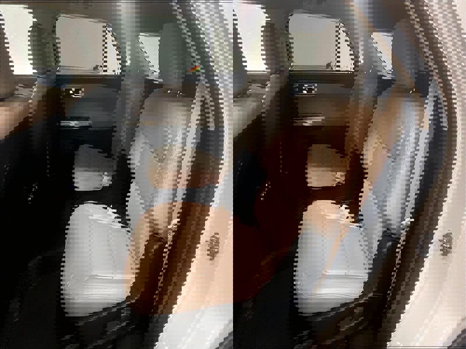 Used 2020 Ford Explorer XLT w/ Equipment Group 202A image 24