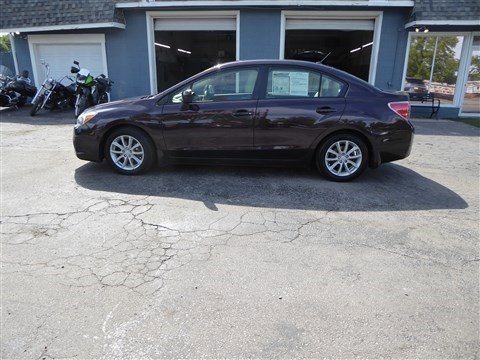Used 2012 Subaru Impreza 2.0i Premium w/ All-Weather Pkg image 2