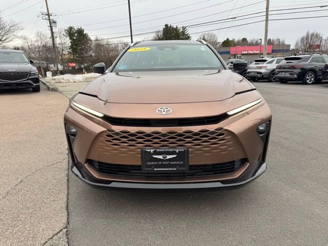 Used 2025 Toyota Crown Signia w/ Advanced Technology Package image 18