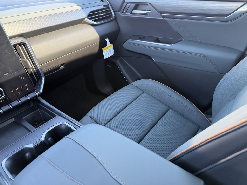 New 2026 GMC Acadia AT4 w/ Luxury Package AWD/4WD image 19