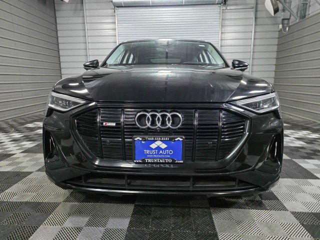 Used 2021 Audi e-tron Prestige w/ Prestige Package AWD/4WD image 3