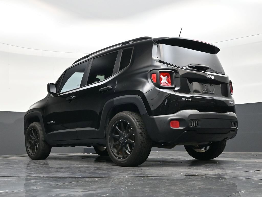 Used 2017 Jeep Renegade Latitude image 22