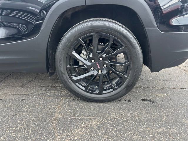 Certified 2023 GMC Terrain SLE w/ Driver Convenience Package image 10