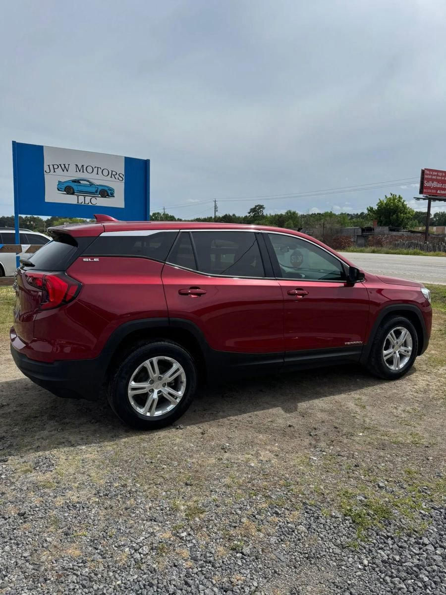 Used 2020 GMC Terrain SLE FWD image 10