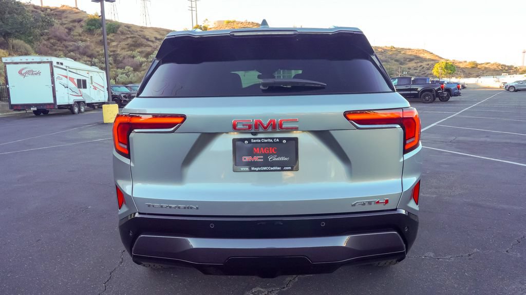 New 2026 GMC Terrain AT4 AWD/4WD image 8