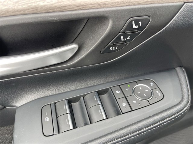 Used 2024 Toyota Grand Highlander Platinum image 13