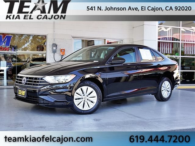 Used 2019 Volkswagen Jetta S w/ Driver Assistance Package FWD image 2