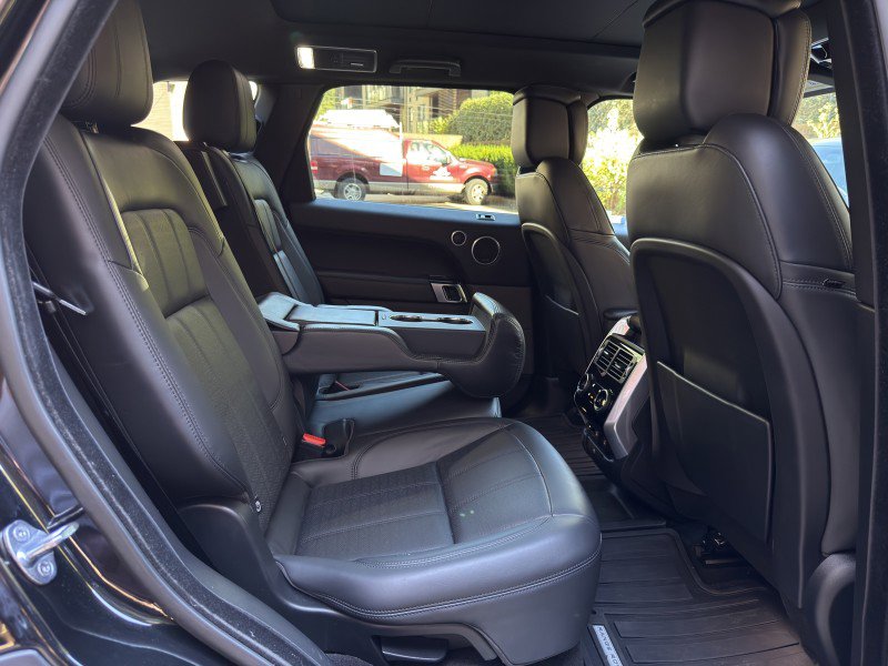 Used 2019 Land Rover Range Rover Sport Autobiography image 35