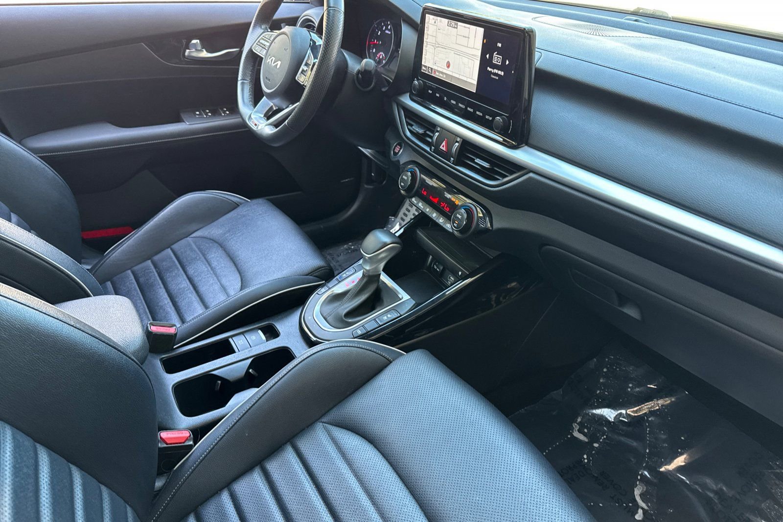 Used 2023 Kia Forte GT-Line w/ GT-Line Premium Package FWD image 19