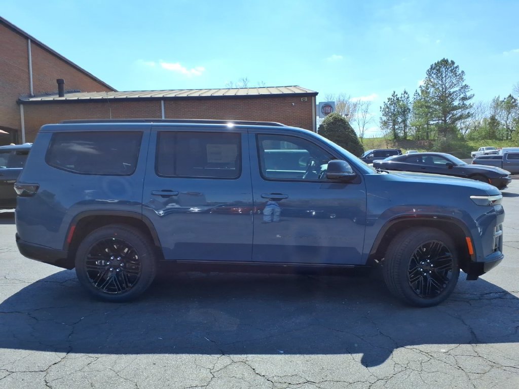 New 2026 Jeep Grand Wagoneer Limited AWD/4WD image 2