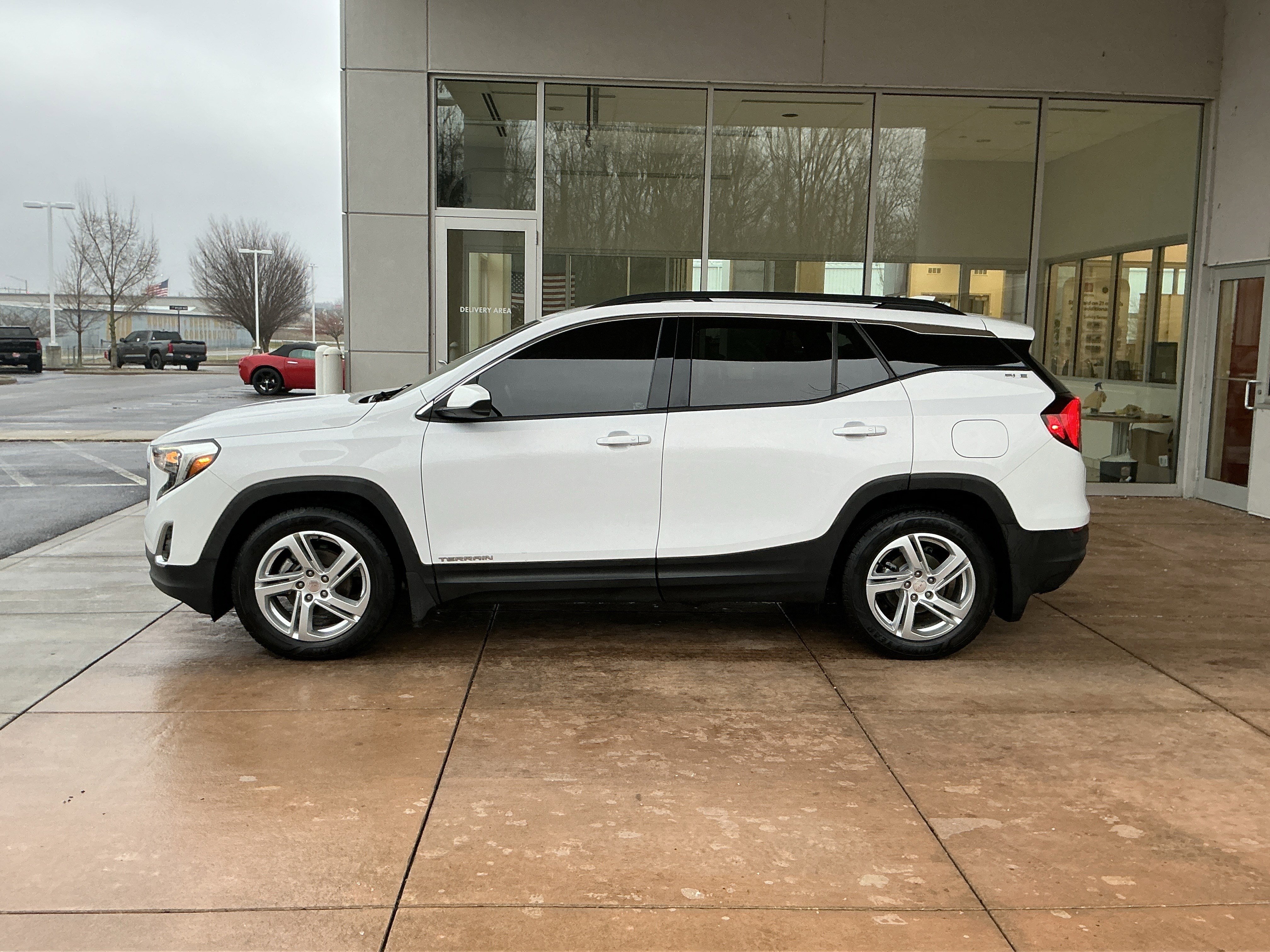 Used 2018 GMC Terrain SLE w/ Driver Convenience Package image 19