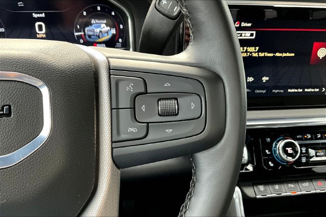 Used 2025 GMC Sierra 2500 Denali w/ Technology Package AWD/4WD image 13