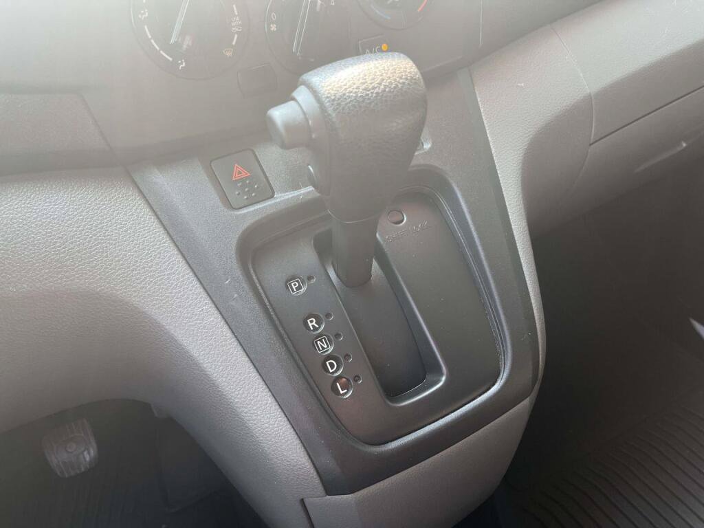 Used 2021 Nissan NV200 S FWD image 23