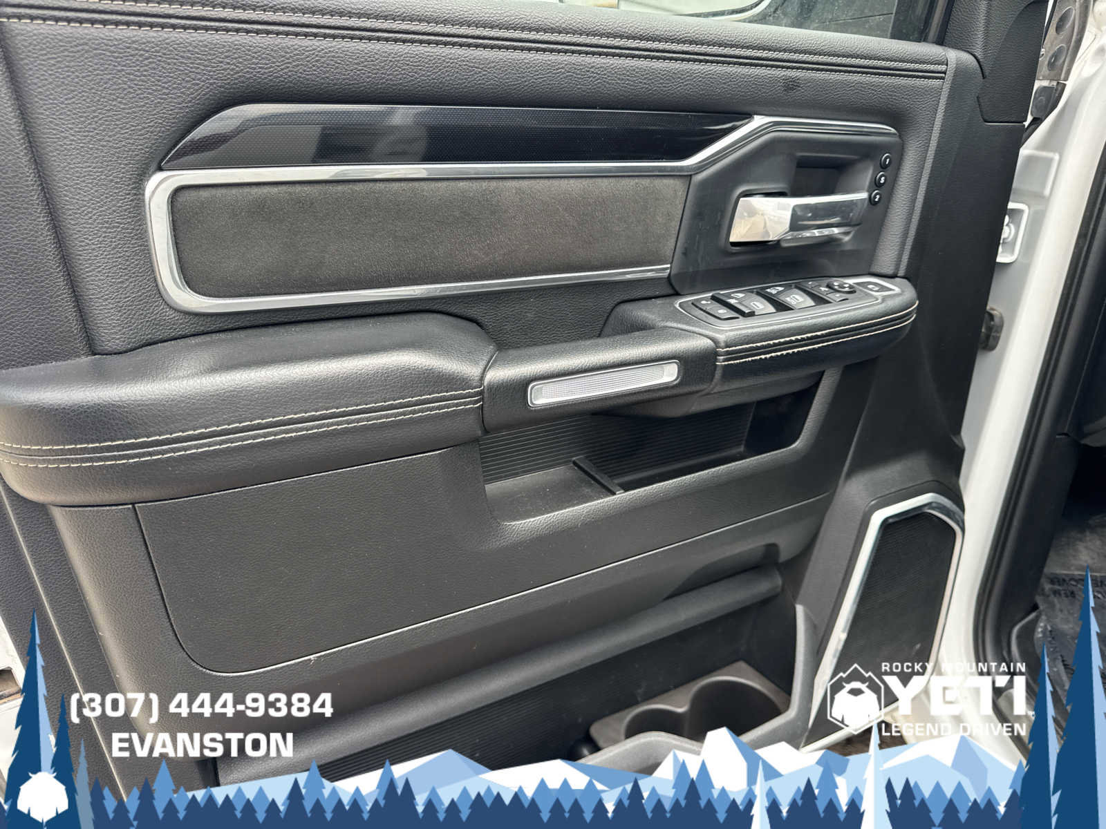 Used 2019 RAM 3500 Laramie AWD/4WD image 26