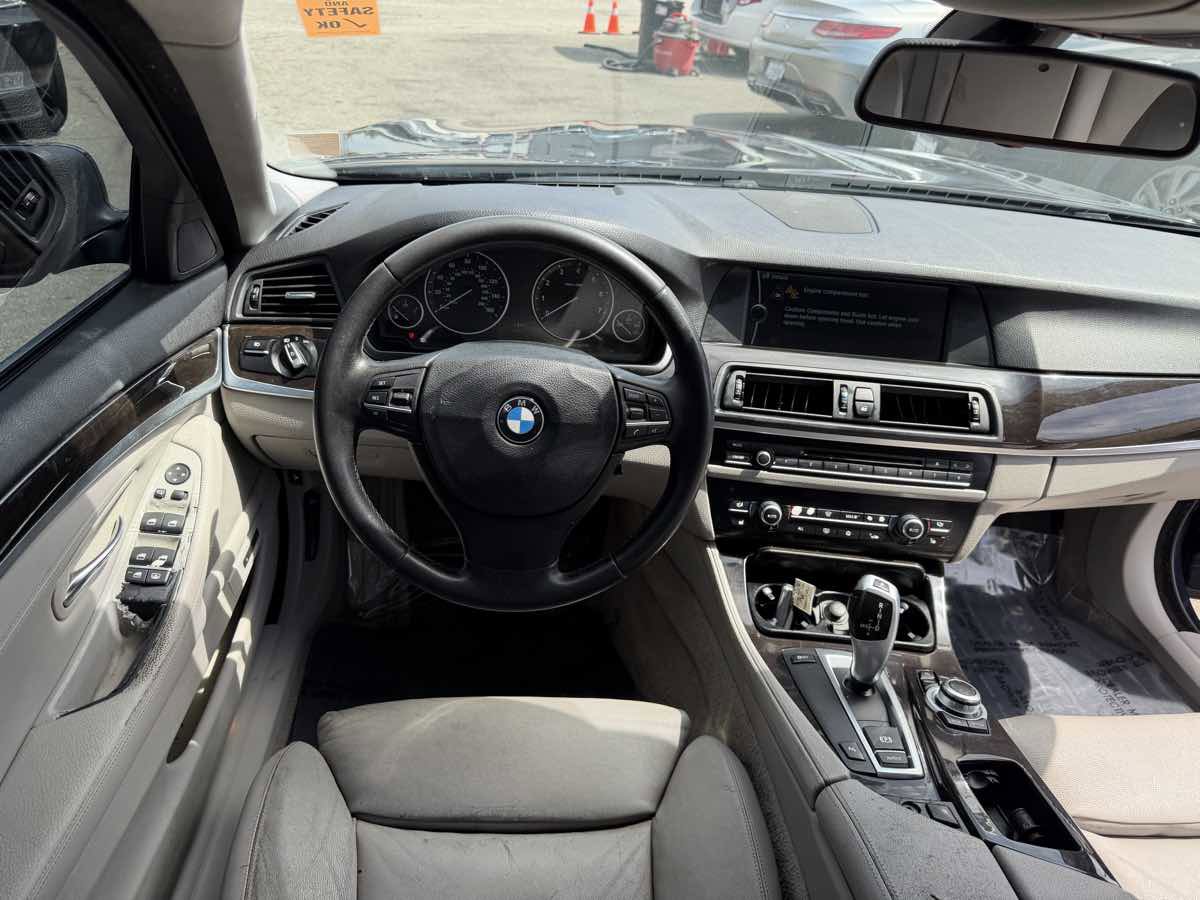 Used 2011 BMW 535i Sedan RWD image 14