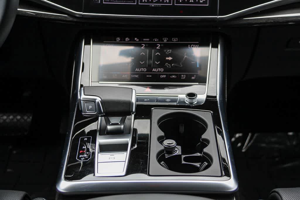 Used 2024 Audi Q8 Prestige w/ Prestige Package AWD/4WD image 14