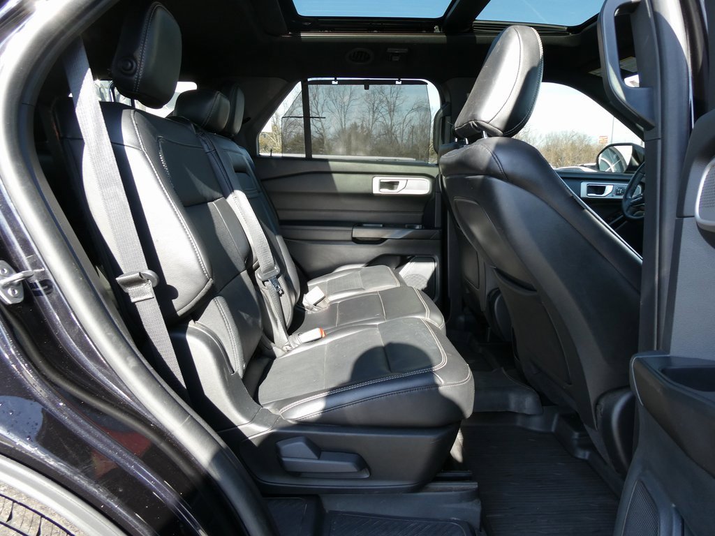 Used 2020 Ford Explorer Limited image 16