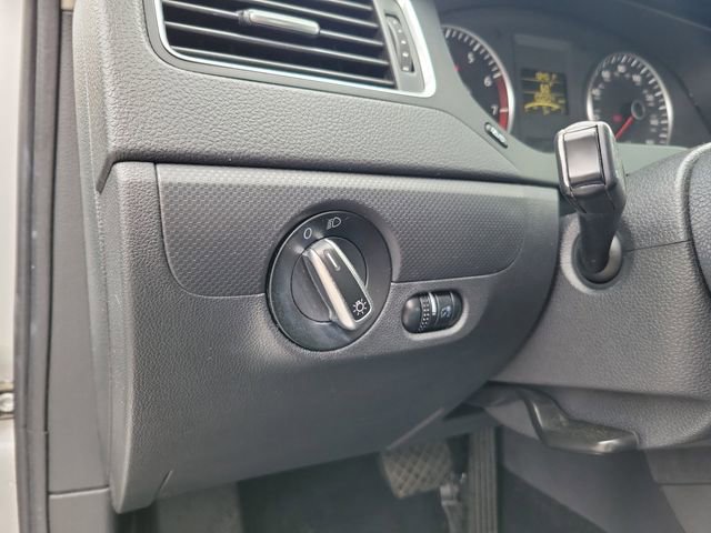 Used 2012 Volkswagen Jetta SE image 10