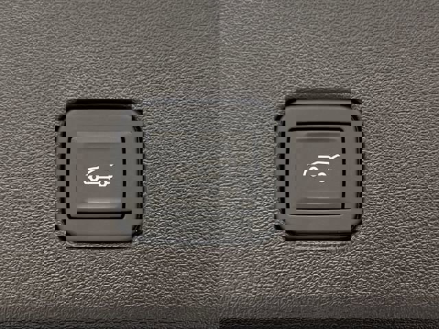 New 2026 Cadillac Optiq Sport 2 image 24