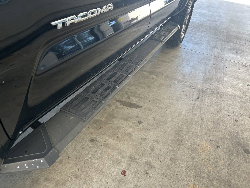 Used 2017 Toyota Tacoma SR5 w/ Tow Package image 15